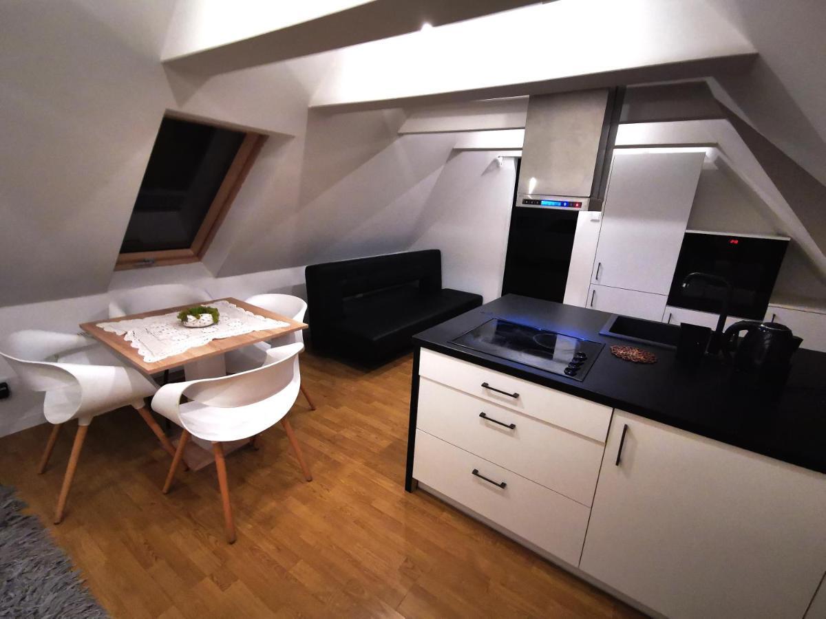 Chillout Apart In The Attic Leilighet Lwowek Slaski Eksteriør bilde